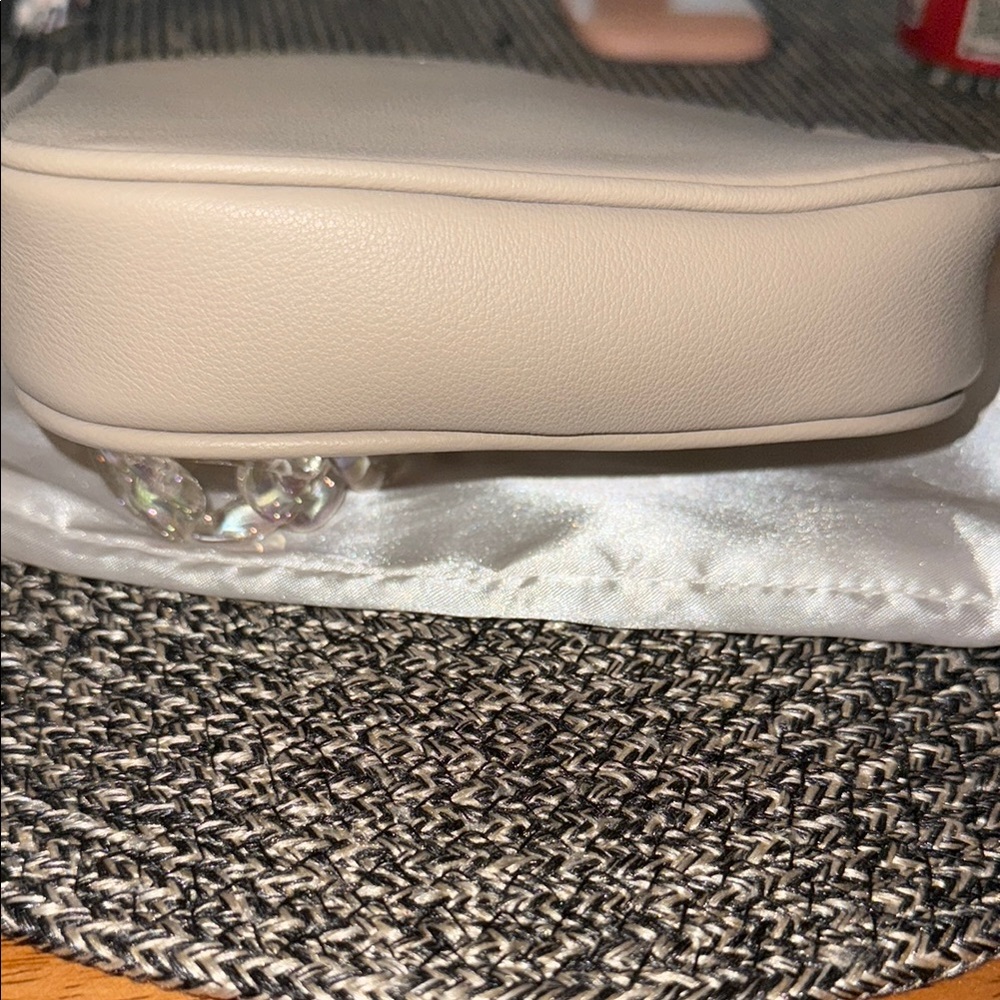 Cream Clutch with Gold Chain Strap and Textured Leather - Picture 6 of 9